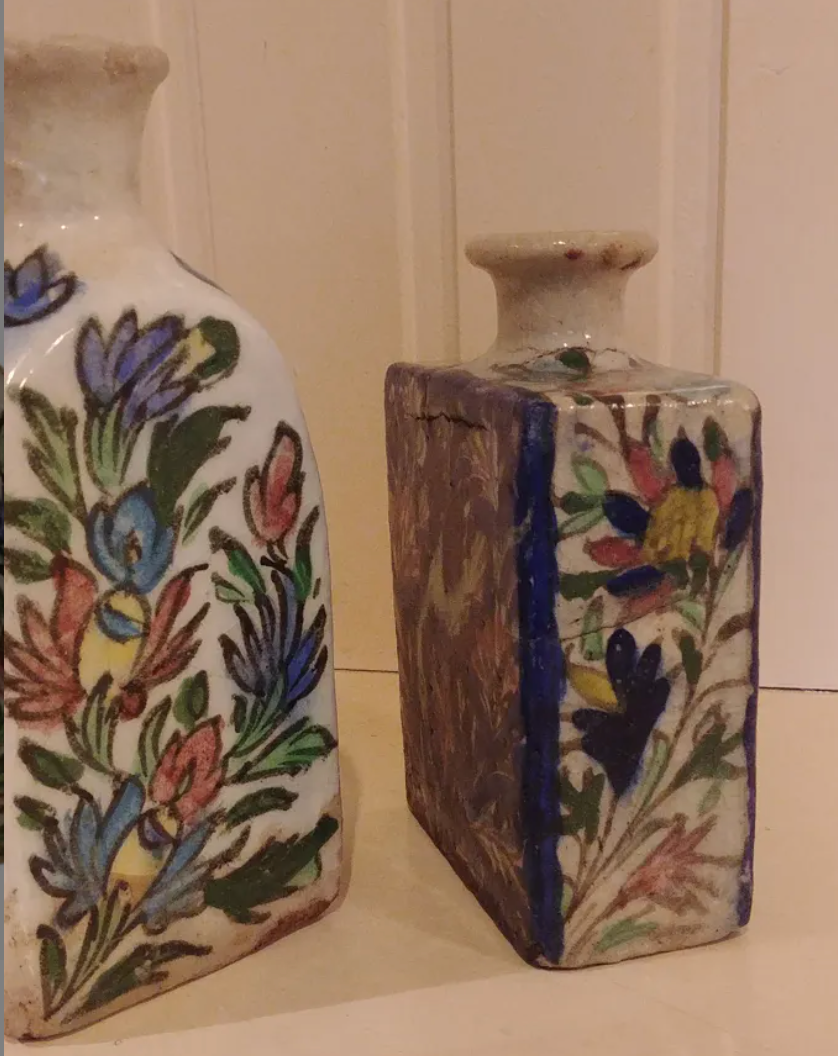 Paire de flacons en céramique hongroise